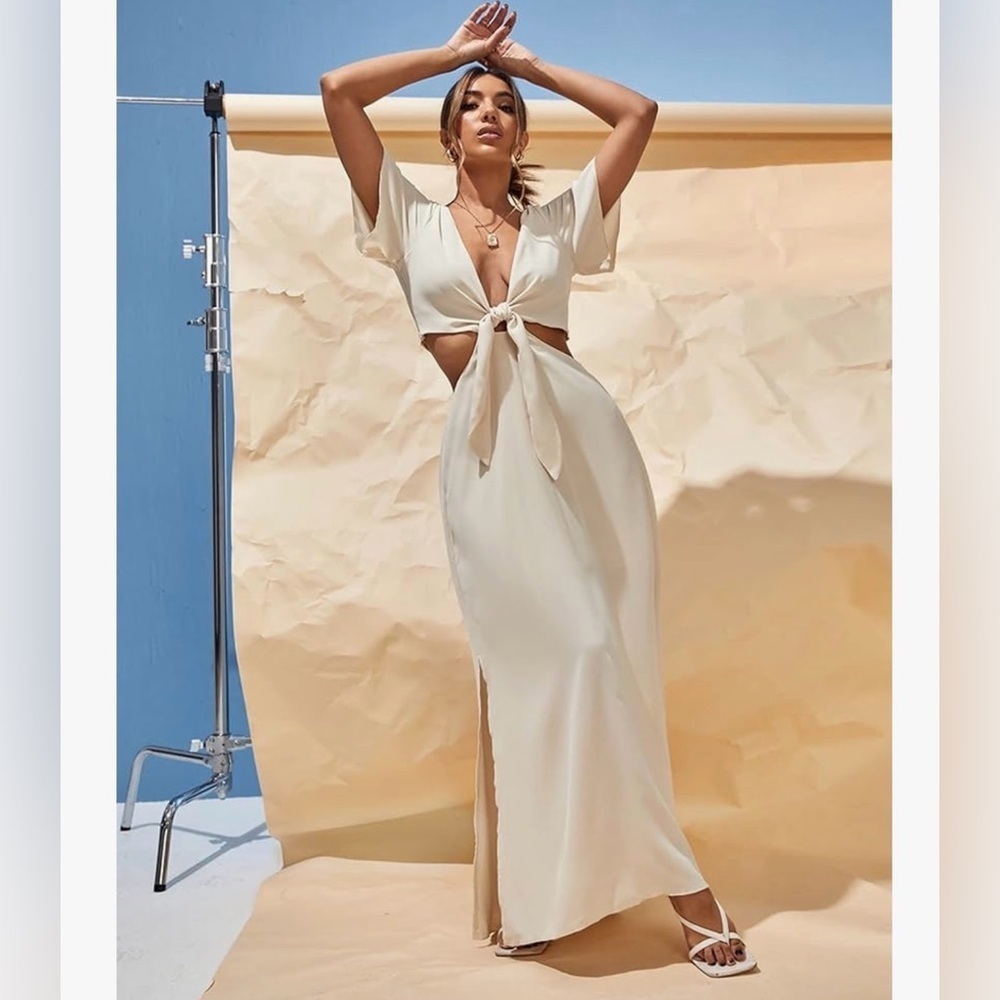 Cupshe Short Sleeve Tie Front V Neck Cutout Waist Slit Hem Maxi Dress size S - Picture 3 of 8